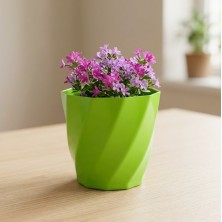 Modern Green Twist Design Plastic Plant Pot, 8-Inch Size
