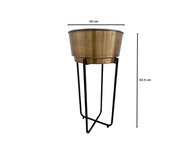 Brass planter