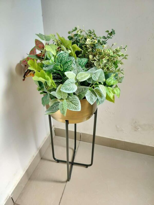 Brass planter