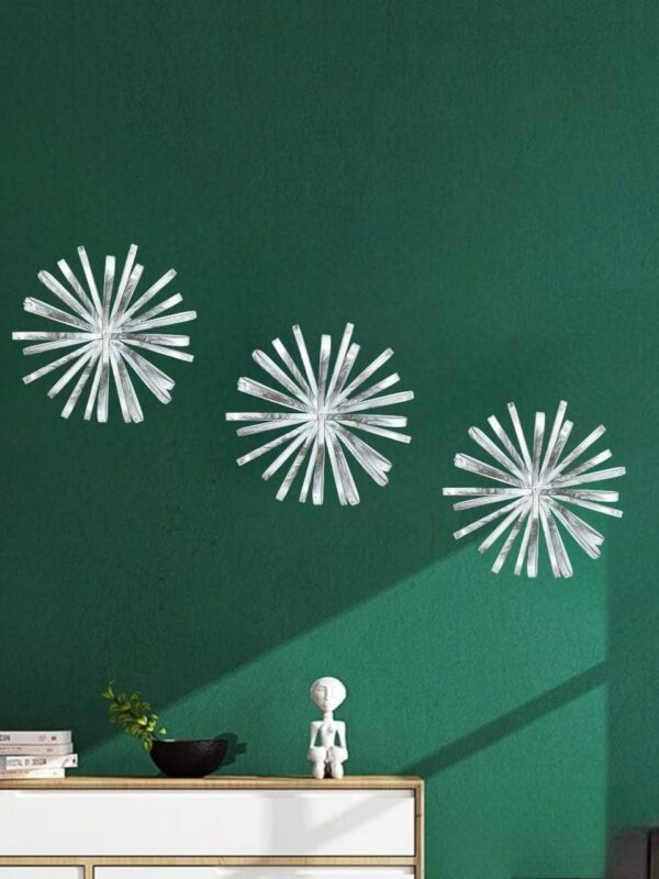 GARDEN DECO Metal White flower wall art (Set of 3 Pcs)